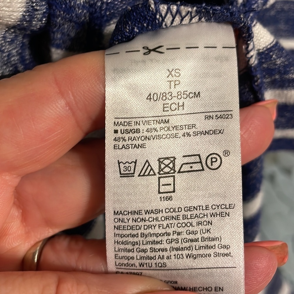 BANANA REPUBLIC women’s LUXESPUN striped hoodie blue white pullover stretchy XS - Picture 7 of 9